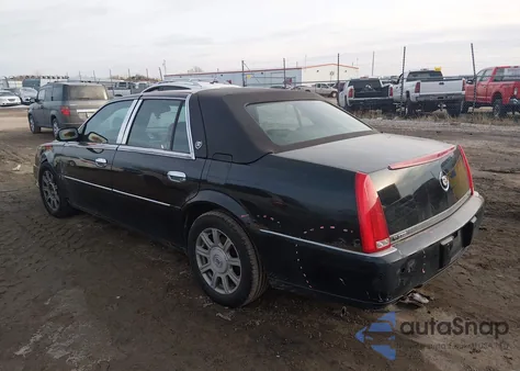 2006 Cadillac Dts Standard z USA, uszkodzony, nr VIN 1G6KD57Y86U240567